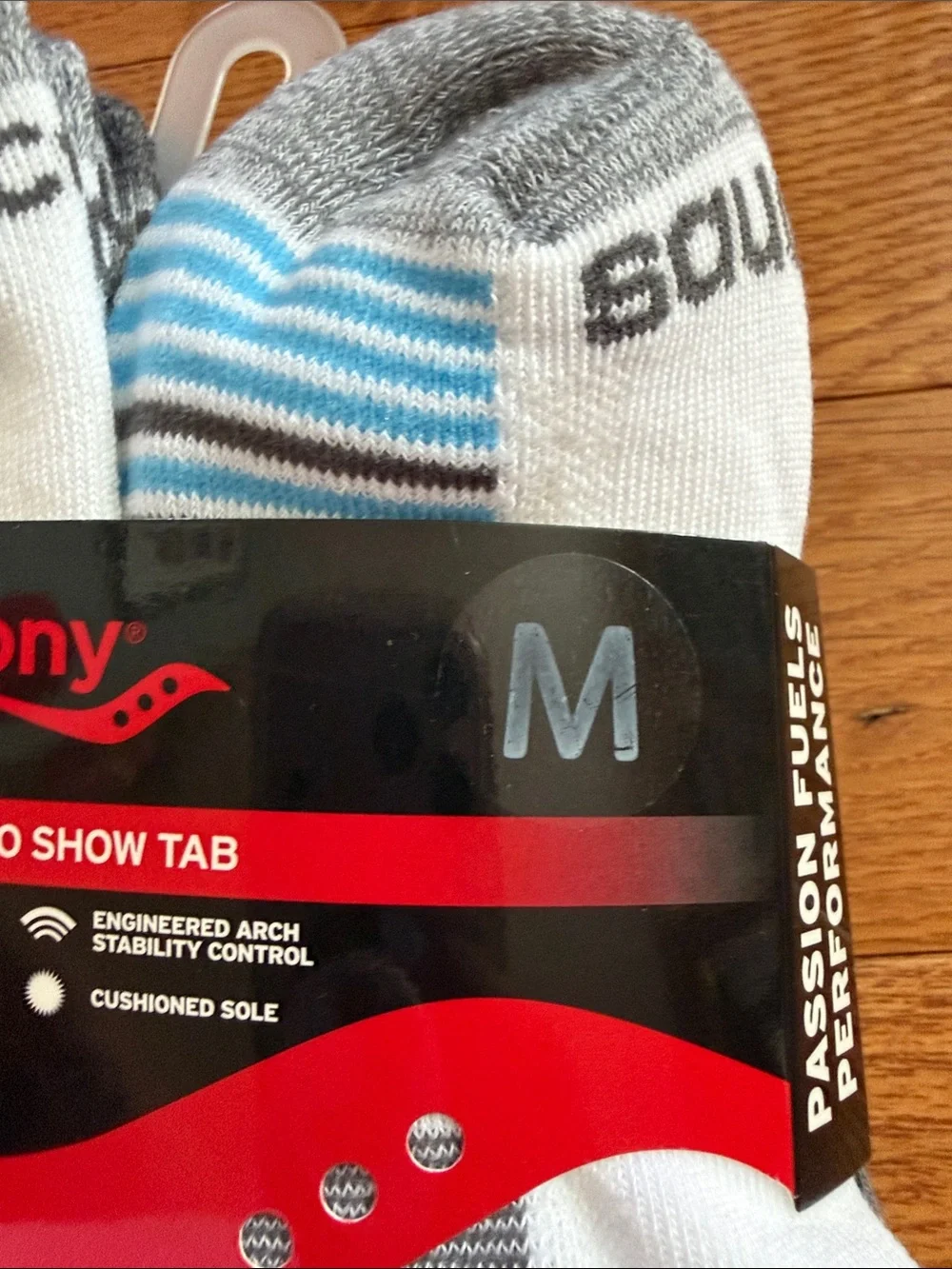 Saucony Performance no-show tab socks in an 8-pack
